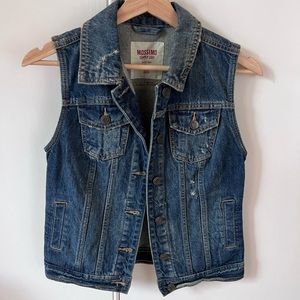 NEW - Mossimo Jean Vest - XS